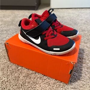 Nike Kids' Flex Contact 4 PSV Size 11C